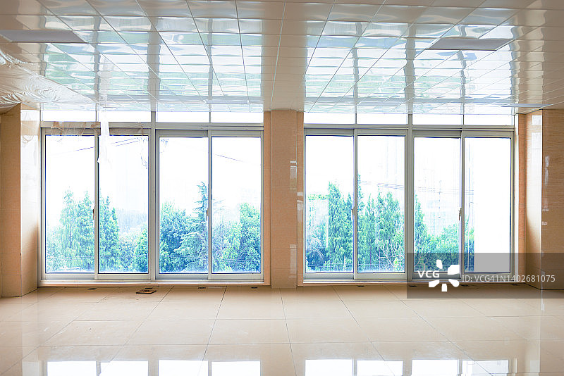 现代城市建筑白色走廊图片素材