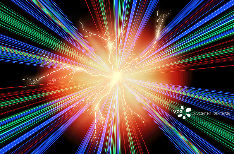 黑色背景上的彩色闪光电爆图片素材