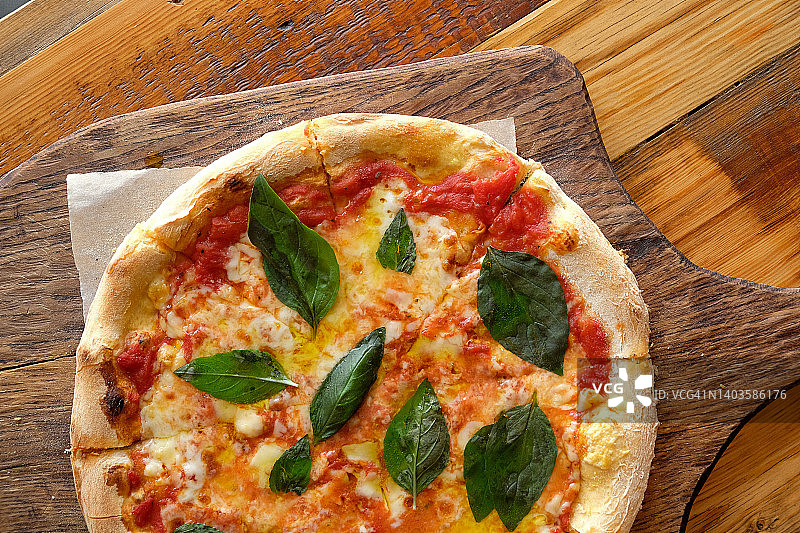 美味的玛格丽特披萨图片素材