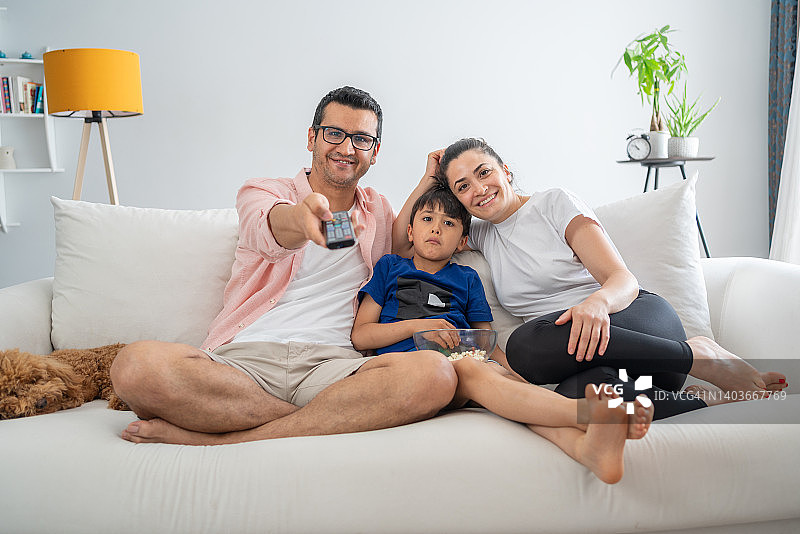 一起看电视图片素材