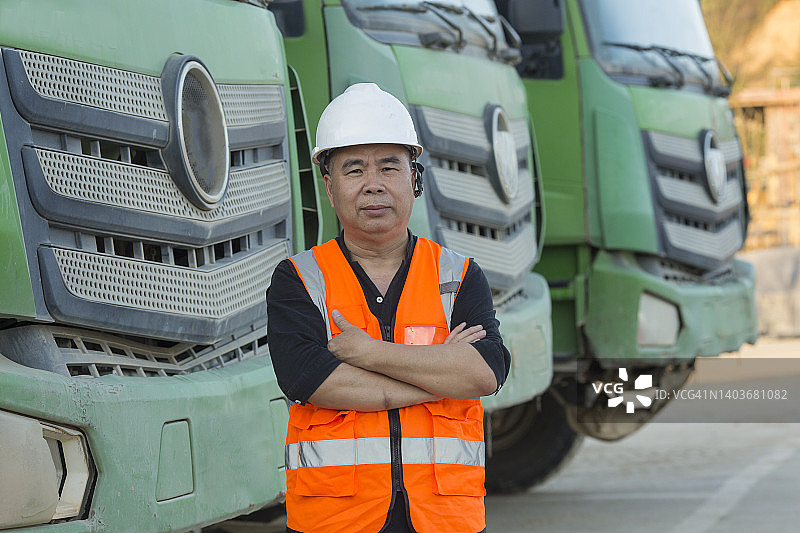 亚洲男人卡车司机图片素材