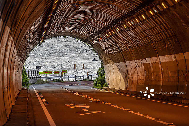日本神奈川的海岸公路图片素材