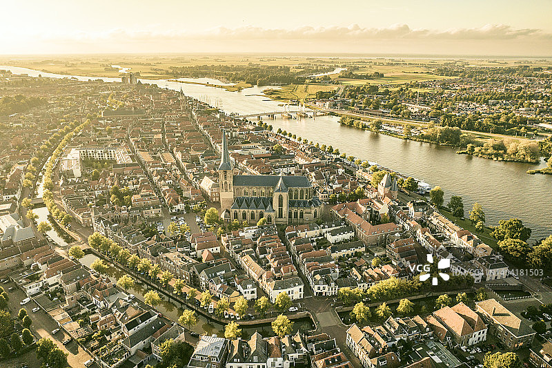 坎彭春日傍晚全景航拍图片素材