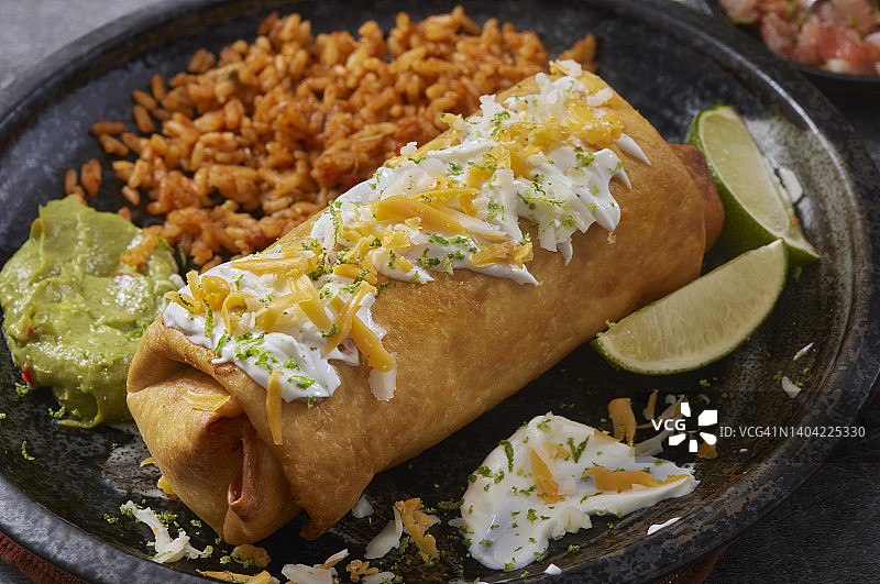 牛肉奇米昌加配鼹鼠酱图片素材