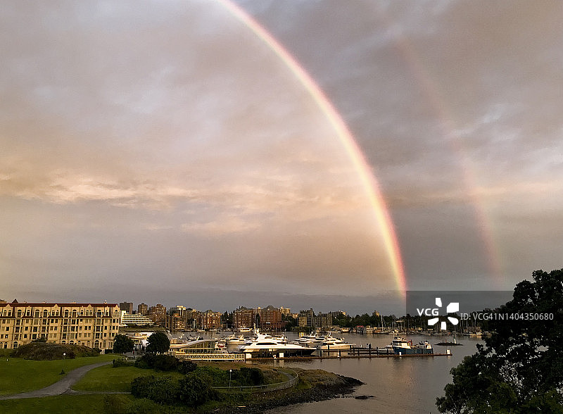 彩虹之间图片素材