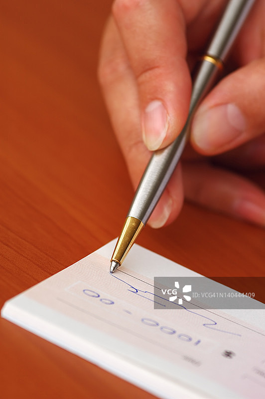 签署支票图片素材