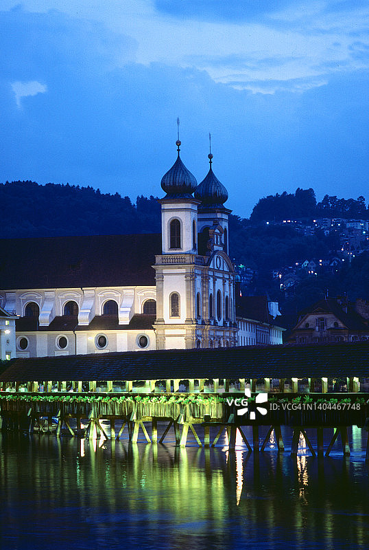 夜景桥梁人行道图片素材
