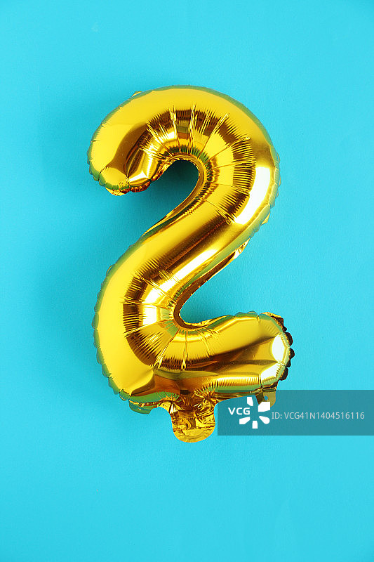 金色气球数字2图片素材