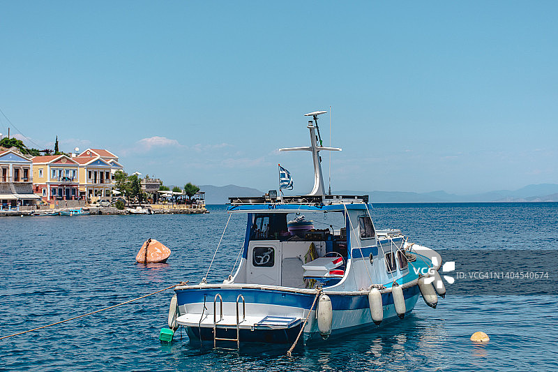 锡米岛海上的小船图片素材