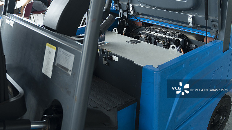 电动发动机中的改装叉车发动机图片素材