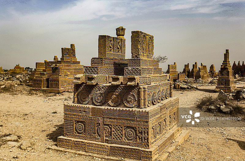 乔昆迪陵墓：位于巴基斯坦信德省卡拉奇以东29公里的伊斯兰早期墓地图片素材