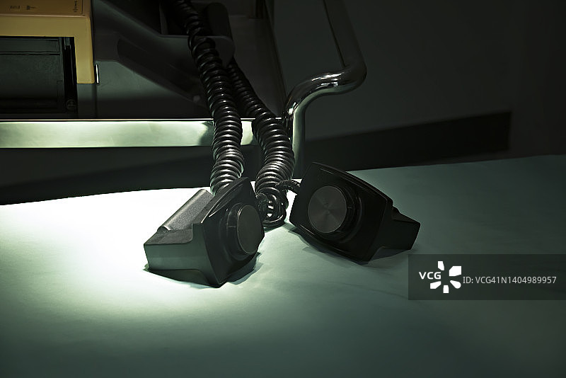 自动体外除颤器用于使人从心脏骤停中恢复图片素材