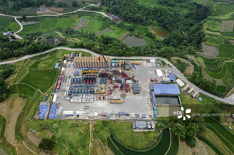 四川页岩气压裂现场航拍图片素材