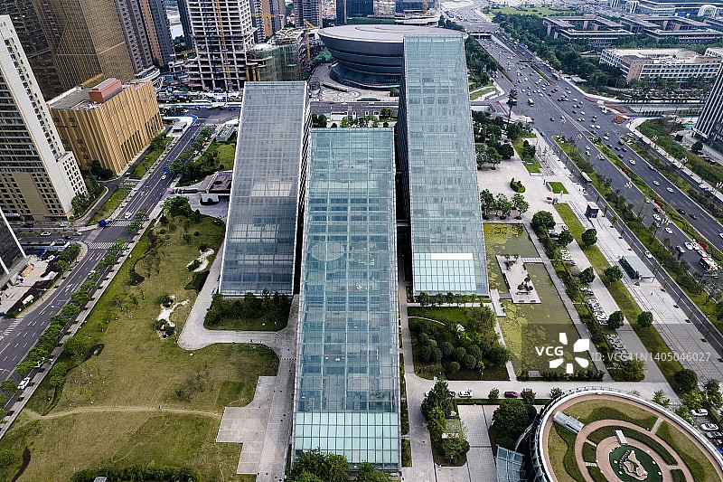 成都奇特三角形建筑航拍图片素材