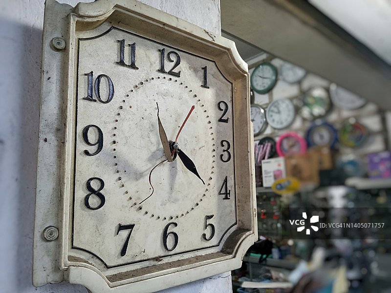 老式挂钟图片素材