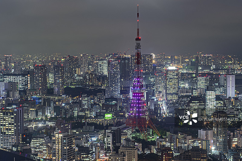 夜晚东京塔的灯光，日本东京图片素材
