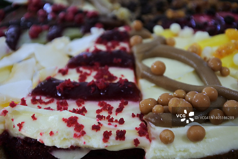 美味什锦蛋糕特写图片素材