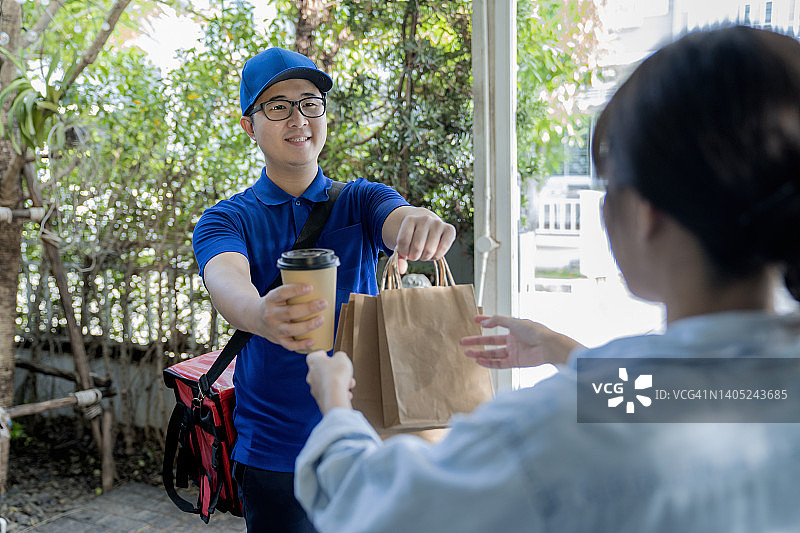 食品和饮料送货上门服务图片素材