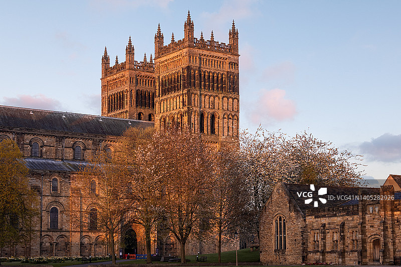 英国达勒姆达勒姆大教堂和达勒姆大学的日出图片素材