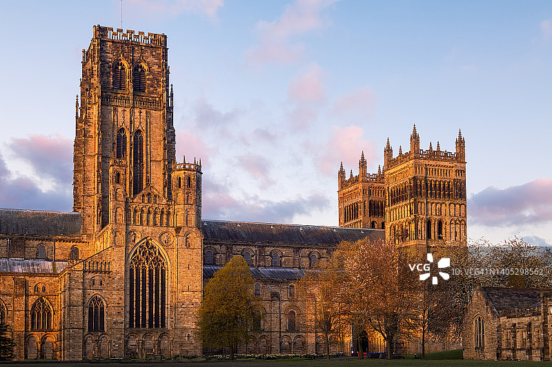 英格兰达勒姆的达勒姆大教堂和达勒姆大学图片素材