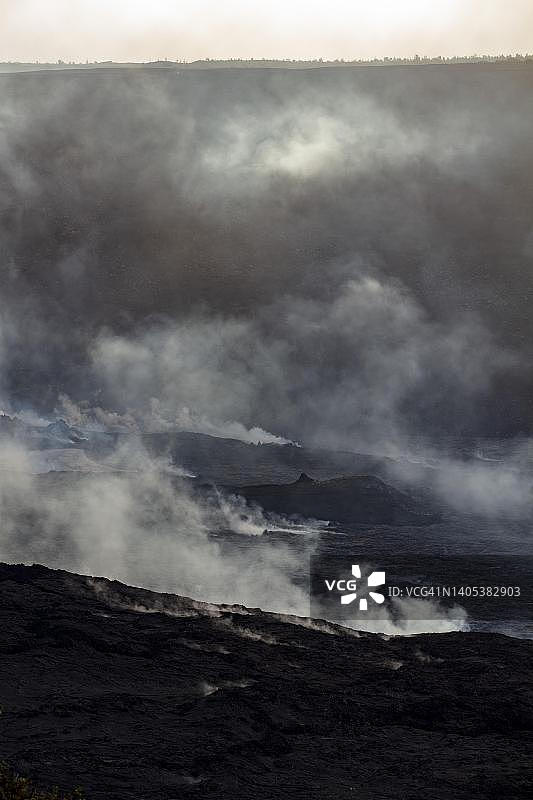 美国夏威夷大岛夏威夷火山国家公园基拉韦厄火山活跃喷发景象图片素材