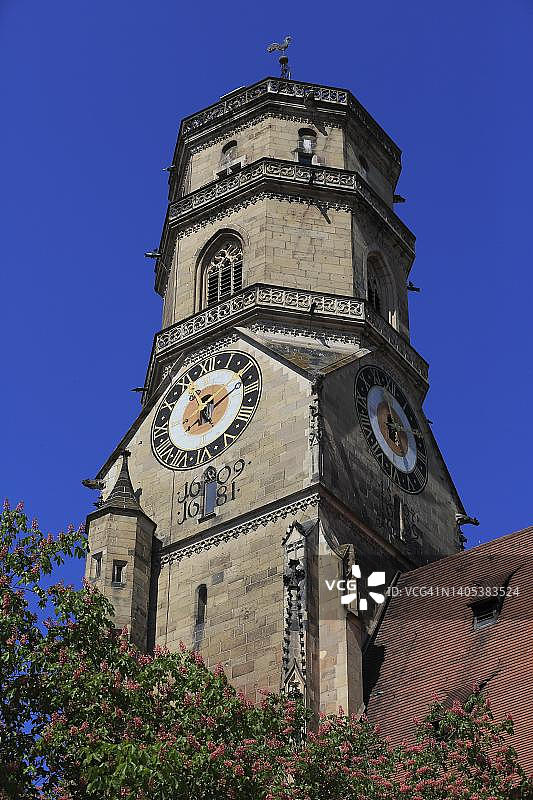 德国巴登-符腾堡州斯图加特市立教堂的主塔图片素材