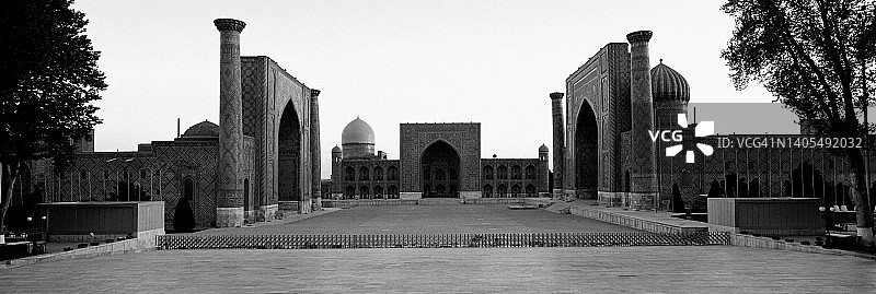 撒马尔罕的雷吉斯坦广场图片素材