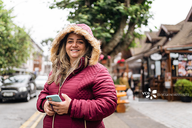 女游客在坎普斯-杜若尔当图片素材