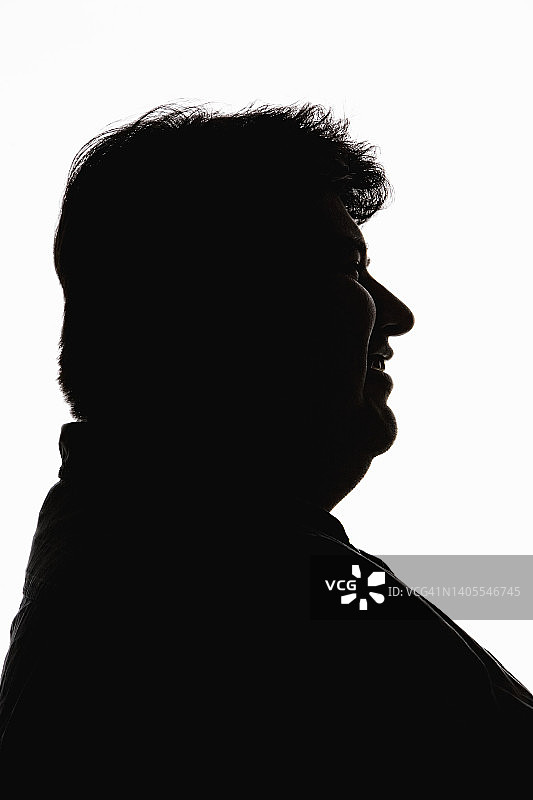 白色背景上的人的轮廓图片素材