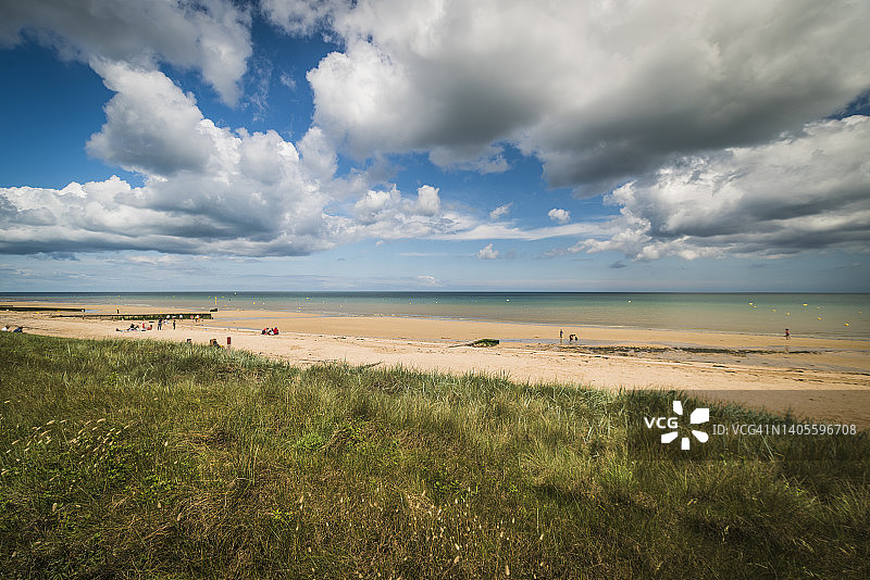 法国诺曼底雄狮海边图片素材