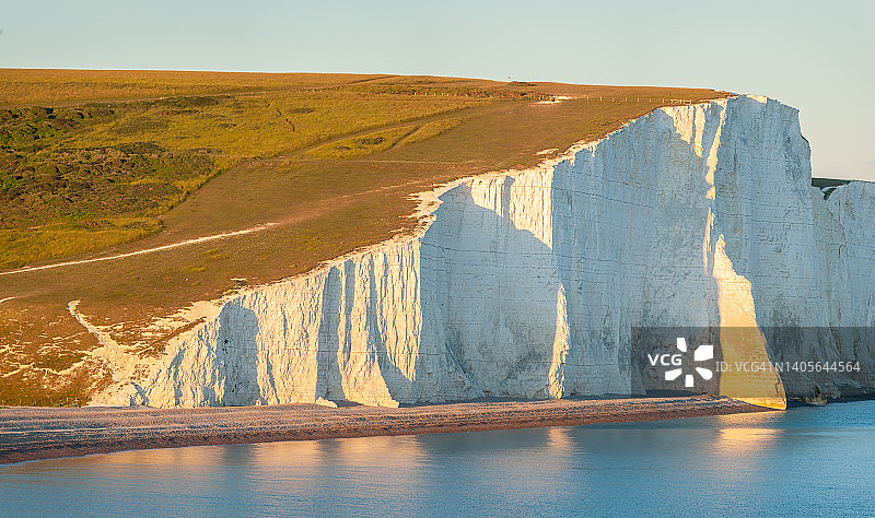 英国东萨塞克斯郡七姐妹崖的日落景观图片素材