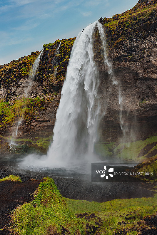 冰岛塞里雅兰瀑布的壮丽景色图片素材