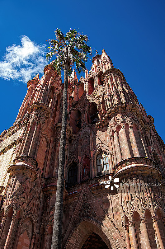 圣米格尔·德·阿连德的圣米格尔天使教区教堂，墨西哥瓜纳华托图片素材