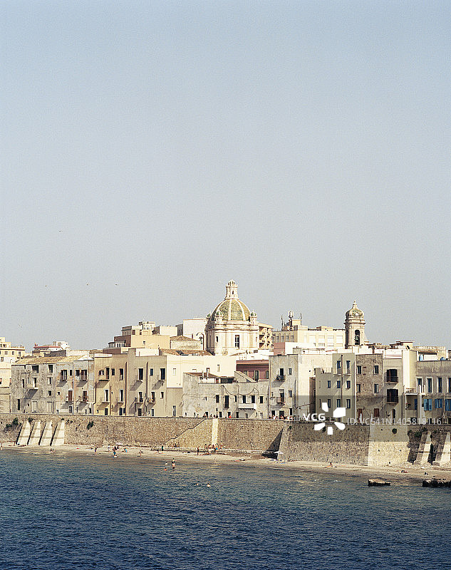 西西里岛特拉帕尼老城的海滨图片素材