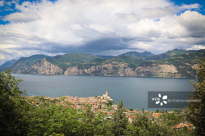 马尔切西内，加尔达湖风光图片素材