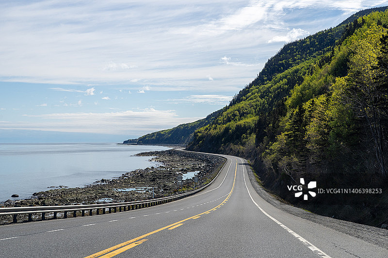 加斯佩地区的山海之间图片素材