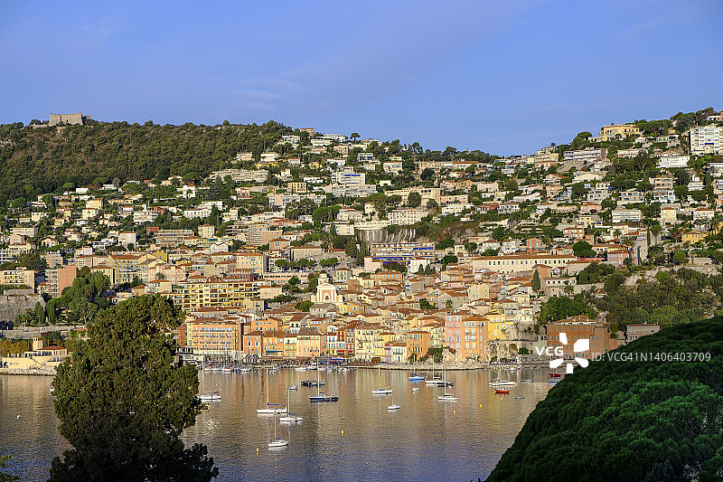 尼斯附近滨海自由城山坡村庄，蔚蓝海岸图片素材