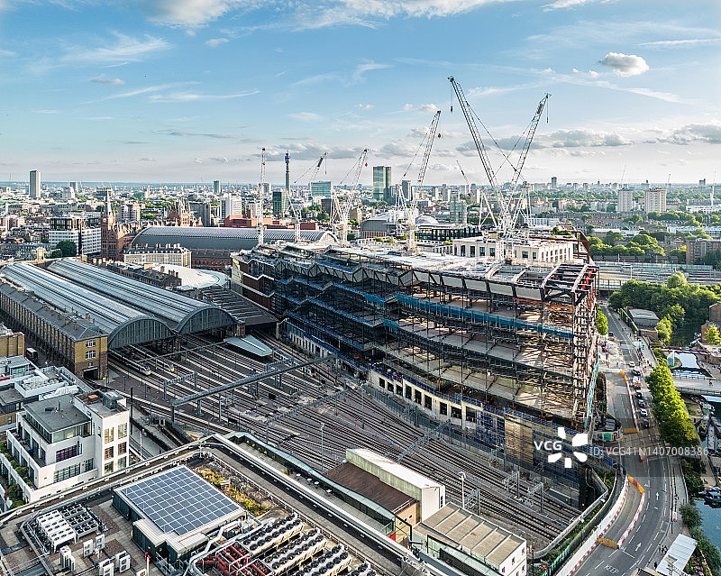 无人机视角下的伦敦国王十字车站图片素材