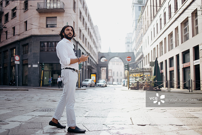 移动办公：早高峰通勤图片素材