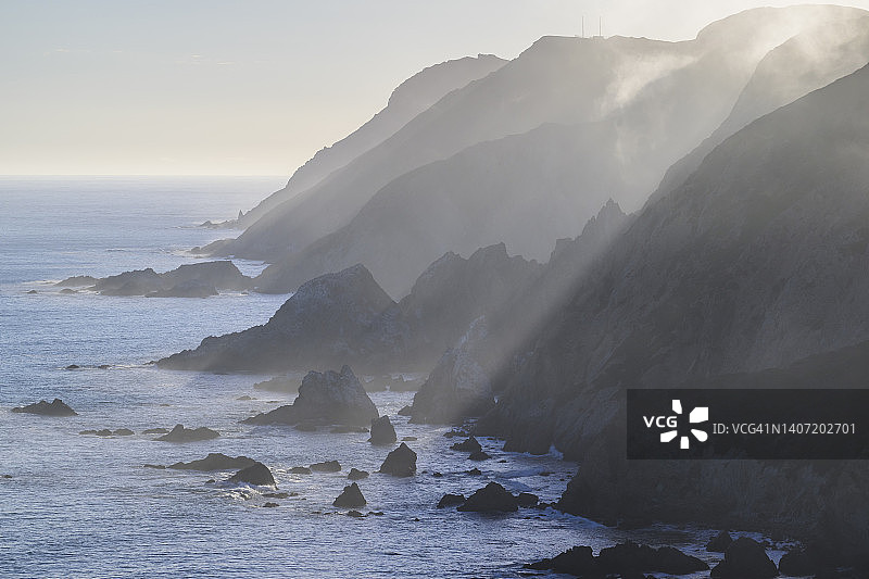 雷耶斯角烟囱岩图片素材