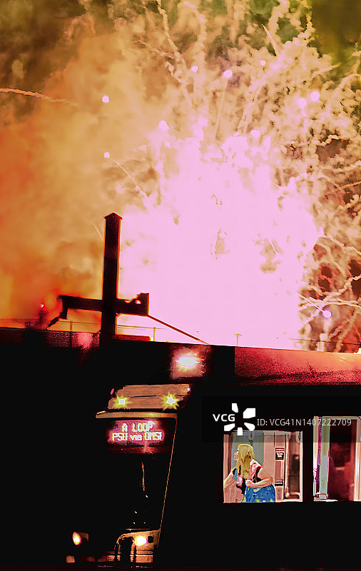 烟花和铁路图片素材