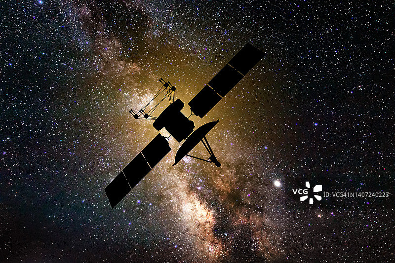 星空背景下的通信卫星图片素材
