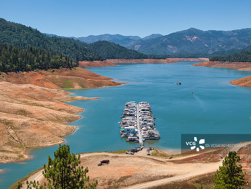 沙斯塔湖 - 低水位图片素材