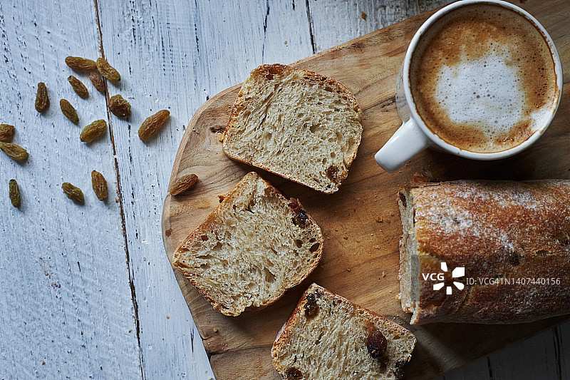 葡萄干面包和咖啡图片素材