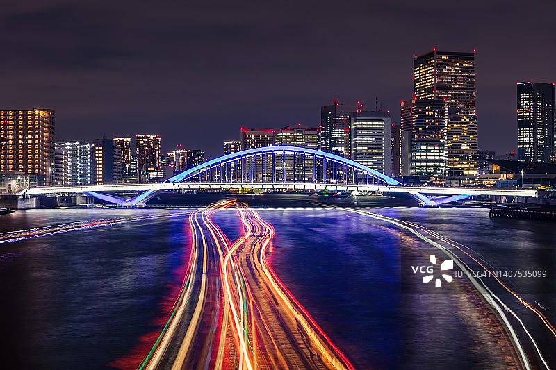 东京中央区滨水区夜景鸟瞰图片素材