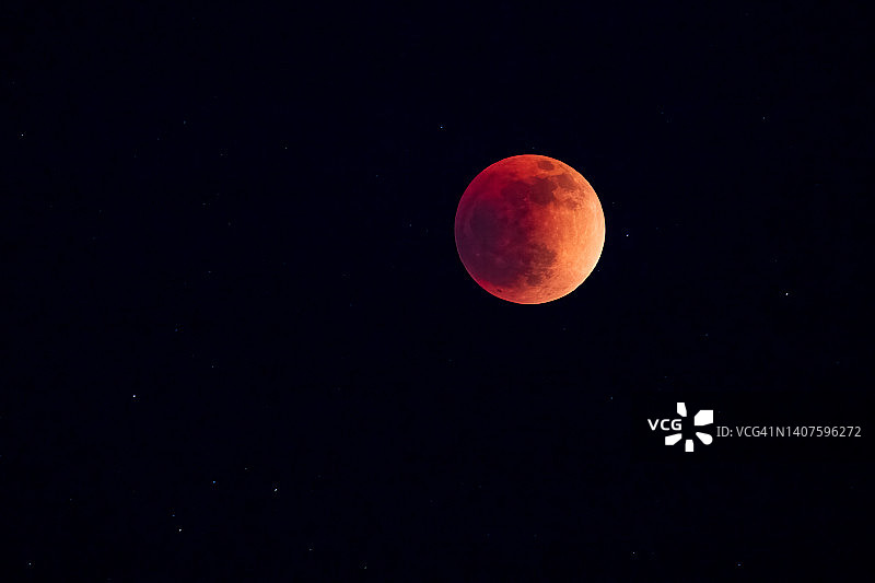血红色满月图片素材