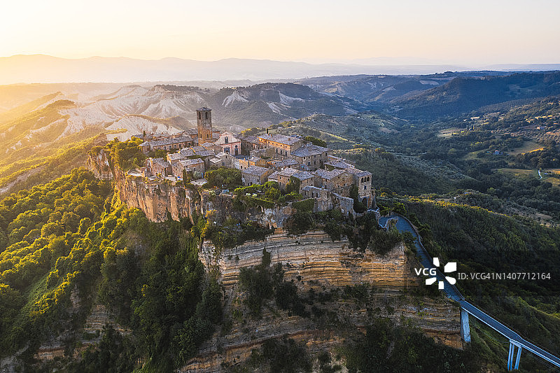 意大利巴尼奥雷焦古城鸟瞰图图片素材