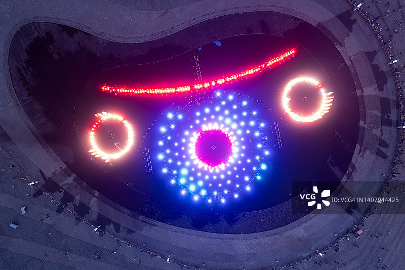 大连市公共公园的照明喷泉图片素材