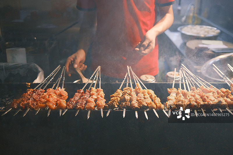 中国城中餐厅的烤肉串图片素材