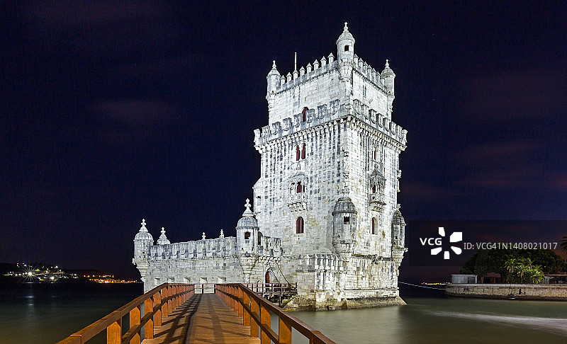 贝伦塔夜景（葡萄牙里斯本）图片素材